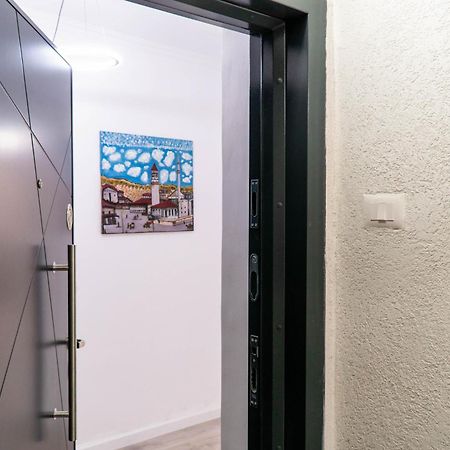 Signature Apartment 8 Tirana Zewnętrze zdjęcie